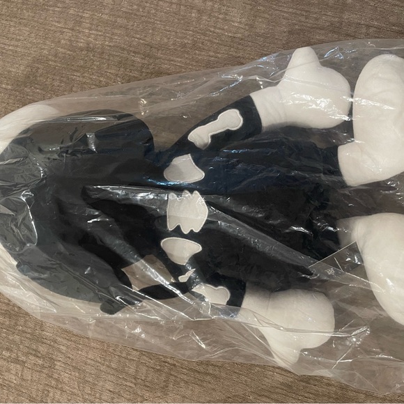 Revenge x Mickey Mouse - Picture 2 of 3